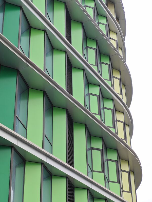 Multi Color PVDF Coating Exterior Aluminum Panels Color Gradient Curved Veneer