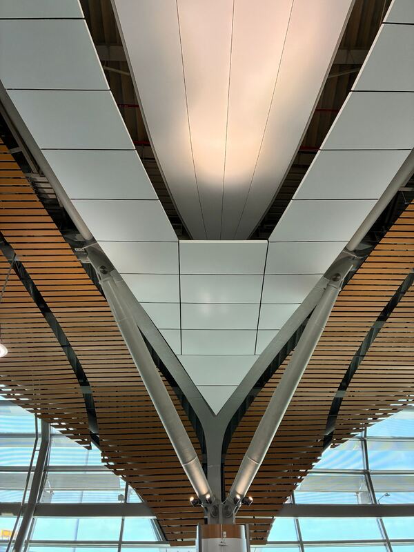 OEM ODM Aluminum Ceiling Panels For Commercial Airport Interior Decoration
