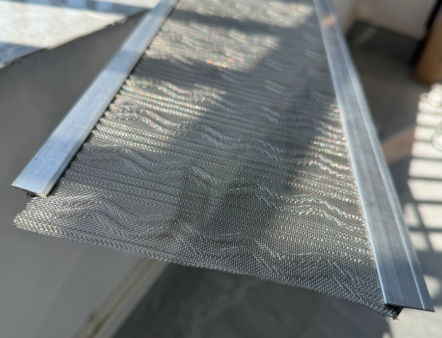 Mill Finished Aluminum Gutter Covers , Roof Aluminum Gutter Leaf Guards Waterproof