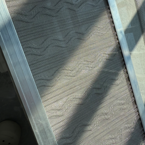 Long Lifespan Aluminum Gutter Guards Rust Resistant Protection For Coastal Resorts / Villas