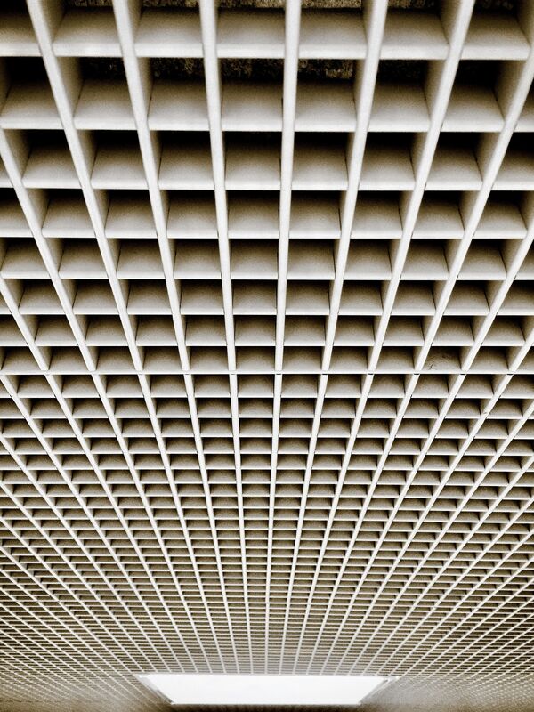 Square Grid Aluminum Grille Ceiling Panels For Shopping Mall Subway Station Commercial Ceiling