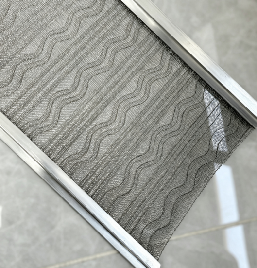 Rustproof Customized Micro Mesh Aluminum Gutter Guard and Gutter Leaf Guard for Residential Roof Protection