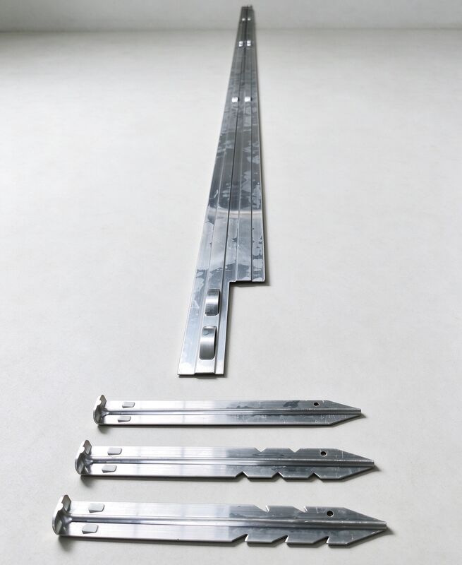 4 InchesMill Finish Aluminum Landscape Edging One Piece With 3 Spikes Aluminum Garden Border for Garden Lawn Yard Decoration