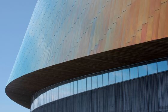 Gradient Curved Aluminum Veneer Panel Anti Fading PVDF Coating